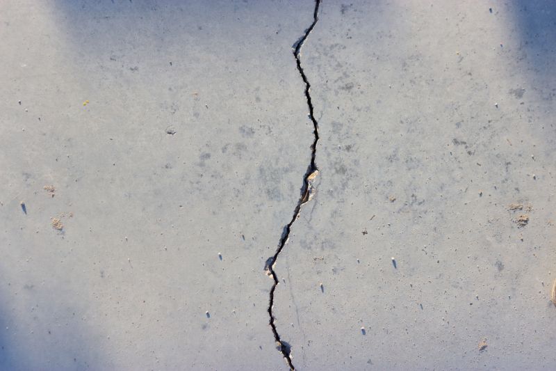 Repairing Cracks in Duluth